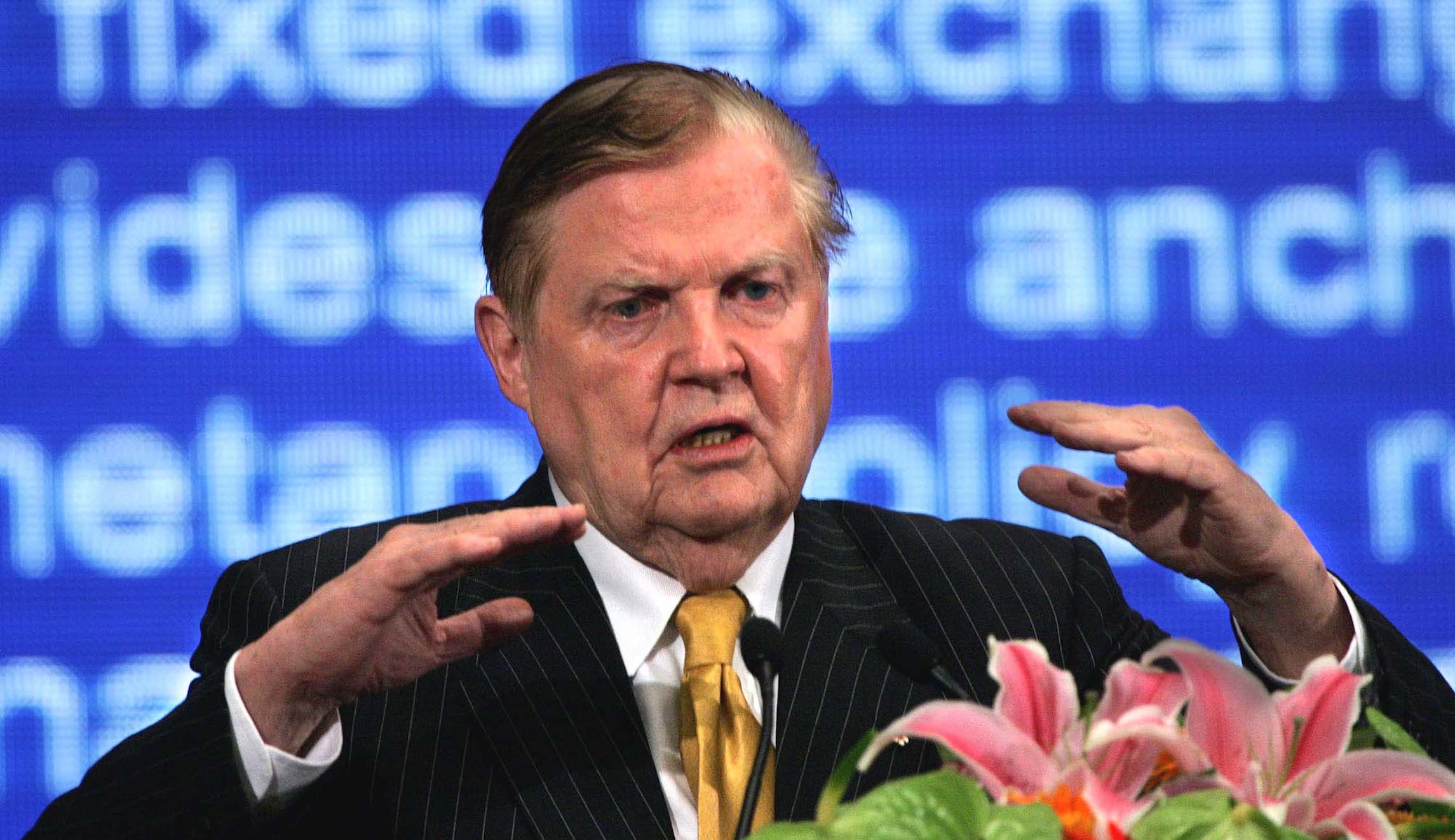 Robert Mundell, the intellectual father of supply-side economics, is dead at 88