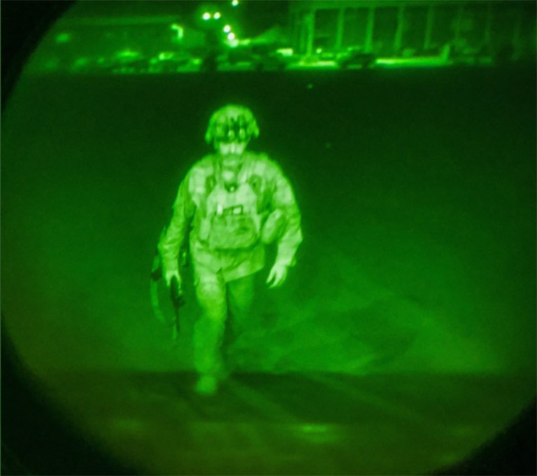 Maj. Gen. Christopher Donahue boarding the last C-17 out of Kabul.