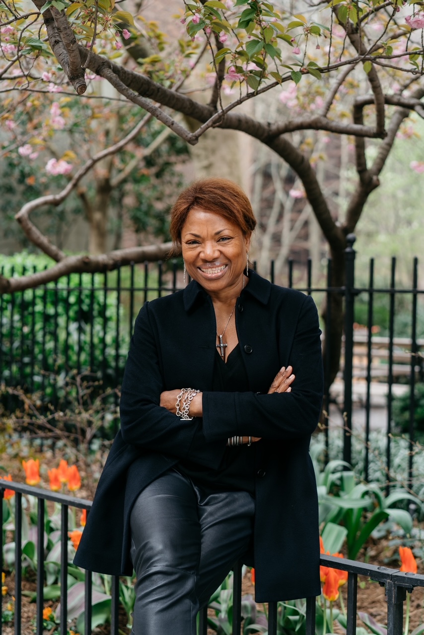 NoirEtBlanc_Deborah Koenigsberger Headshot.jpeg