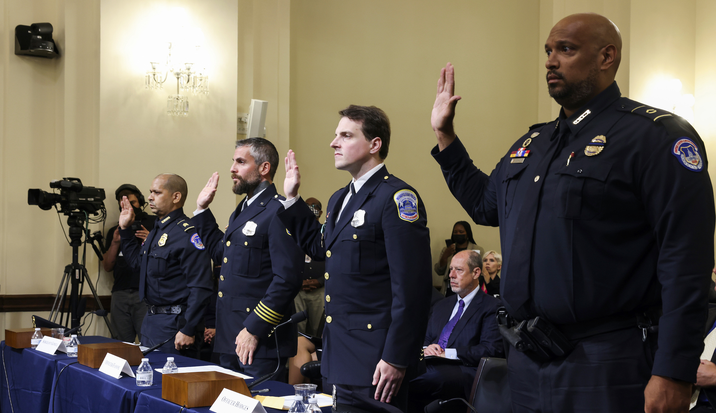 Officers in Jan. 6 hearing pull no political punches