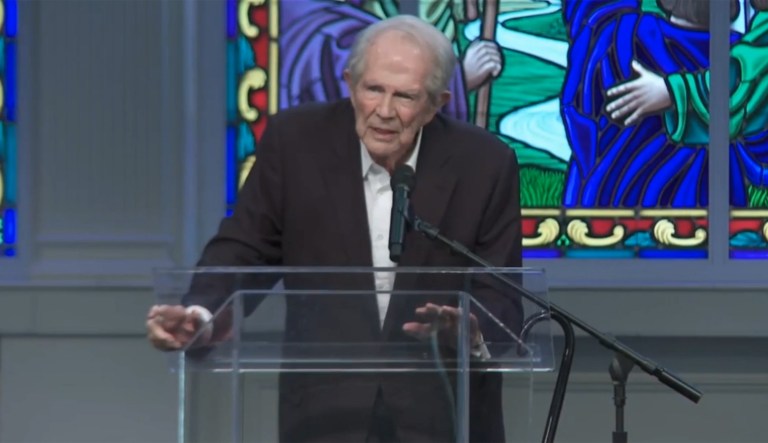 Pat Robertson asks evangelicals to pray for ‘shield of protection’ as Hurricane Florence nears