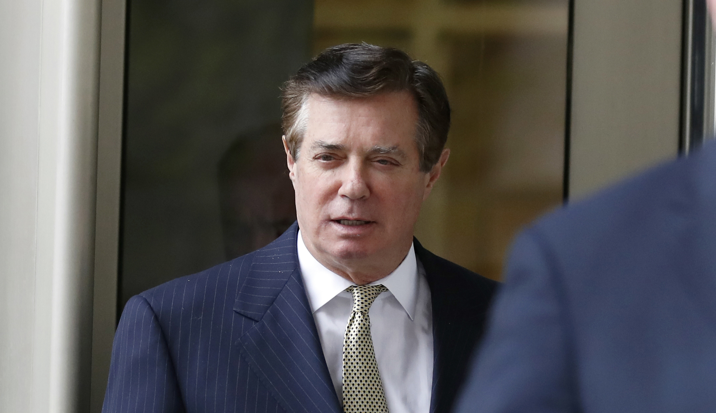 Judge rejects Paul Manafort’s request to wear a suit to court hearing