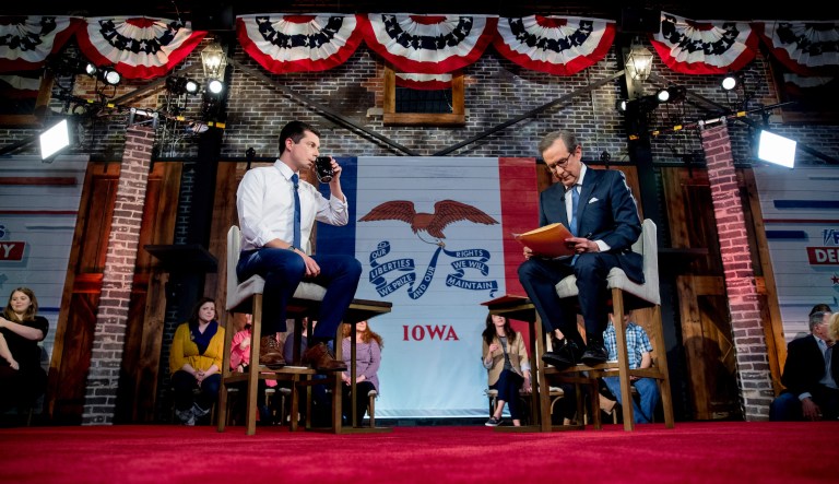 Buttigieg draws electability contrasts with Biden and Sanders in late Iowa pitch