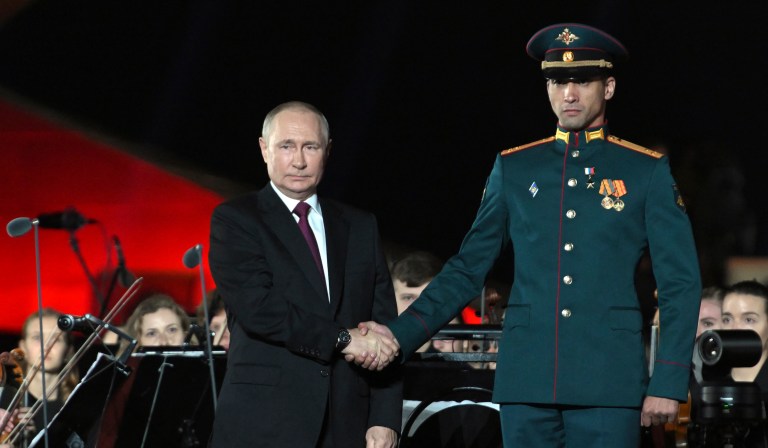 Putin beams at war memorial gala as Wagner chief Prigozhin dies in plane crash