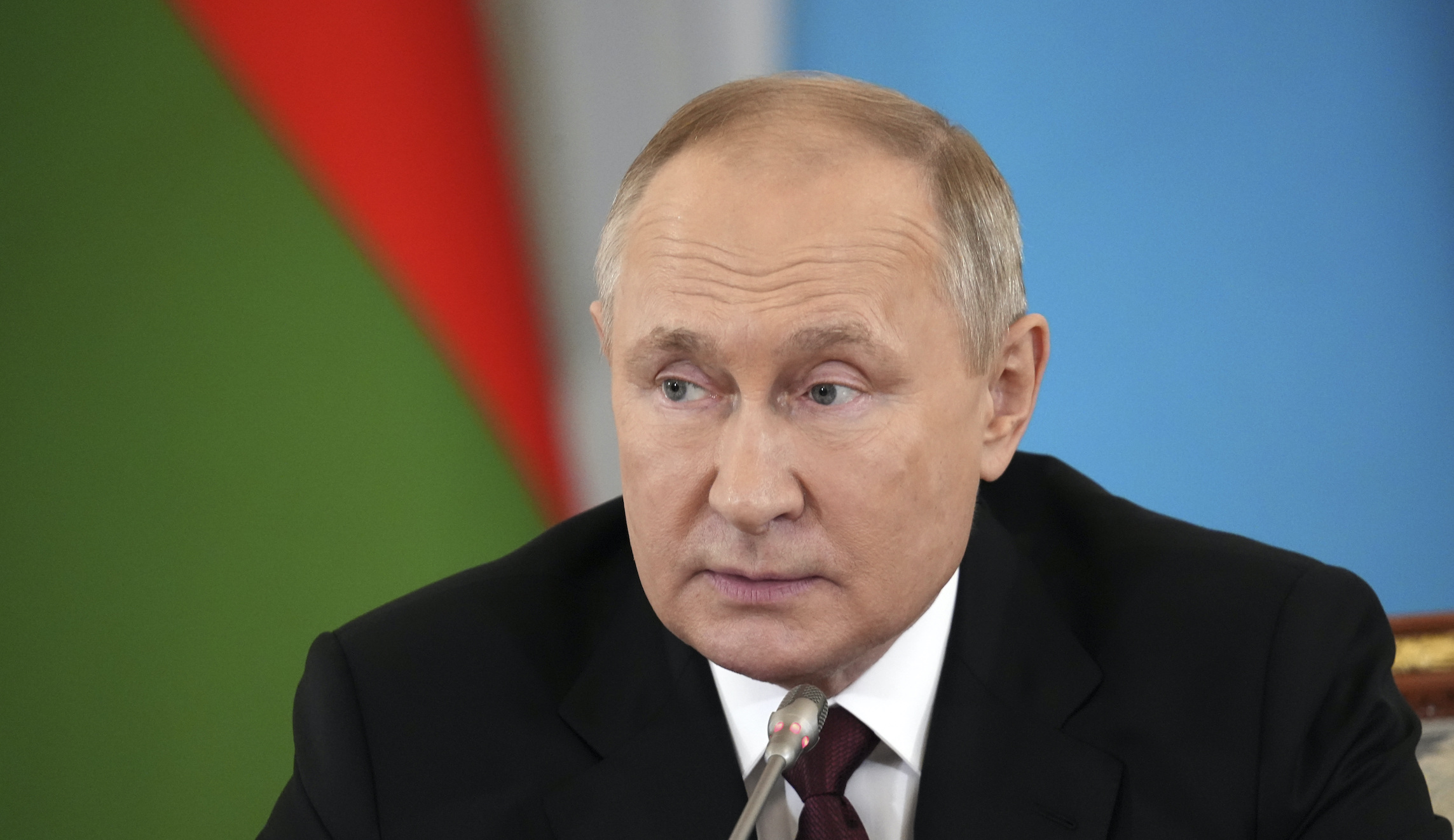 US resists ‘regime change’ talk, but Putin knows how last czar died