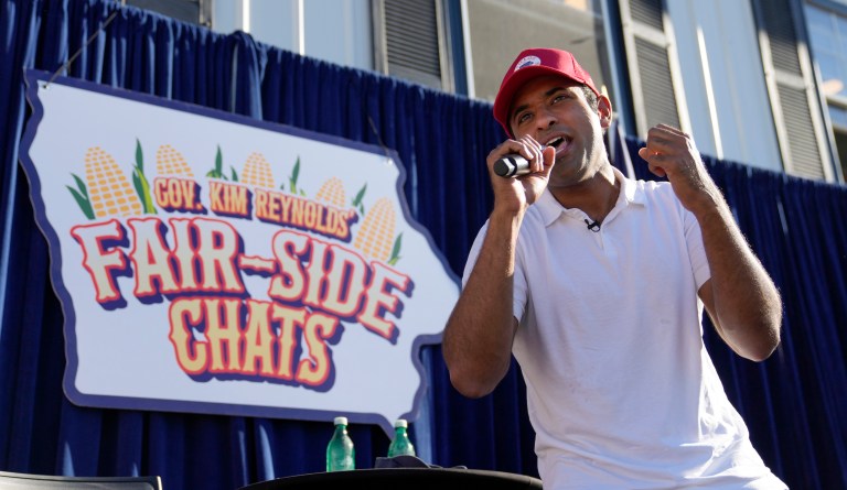 Vivek Ramaswamy cuts off interview after floating plan to let China attack Taiwan after 2028