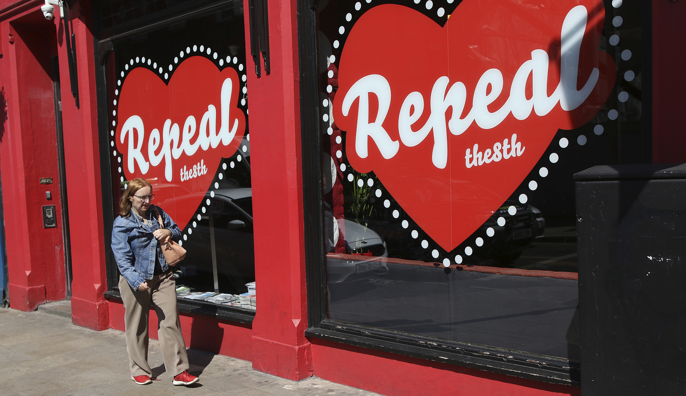 Celebrities lecture Ireland in favor of repealing abortion ban