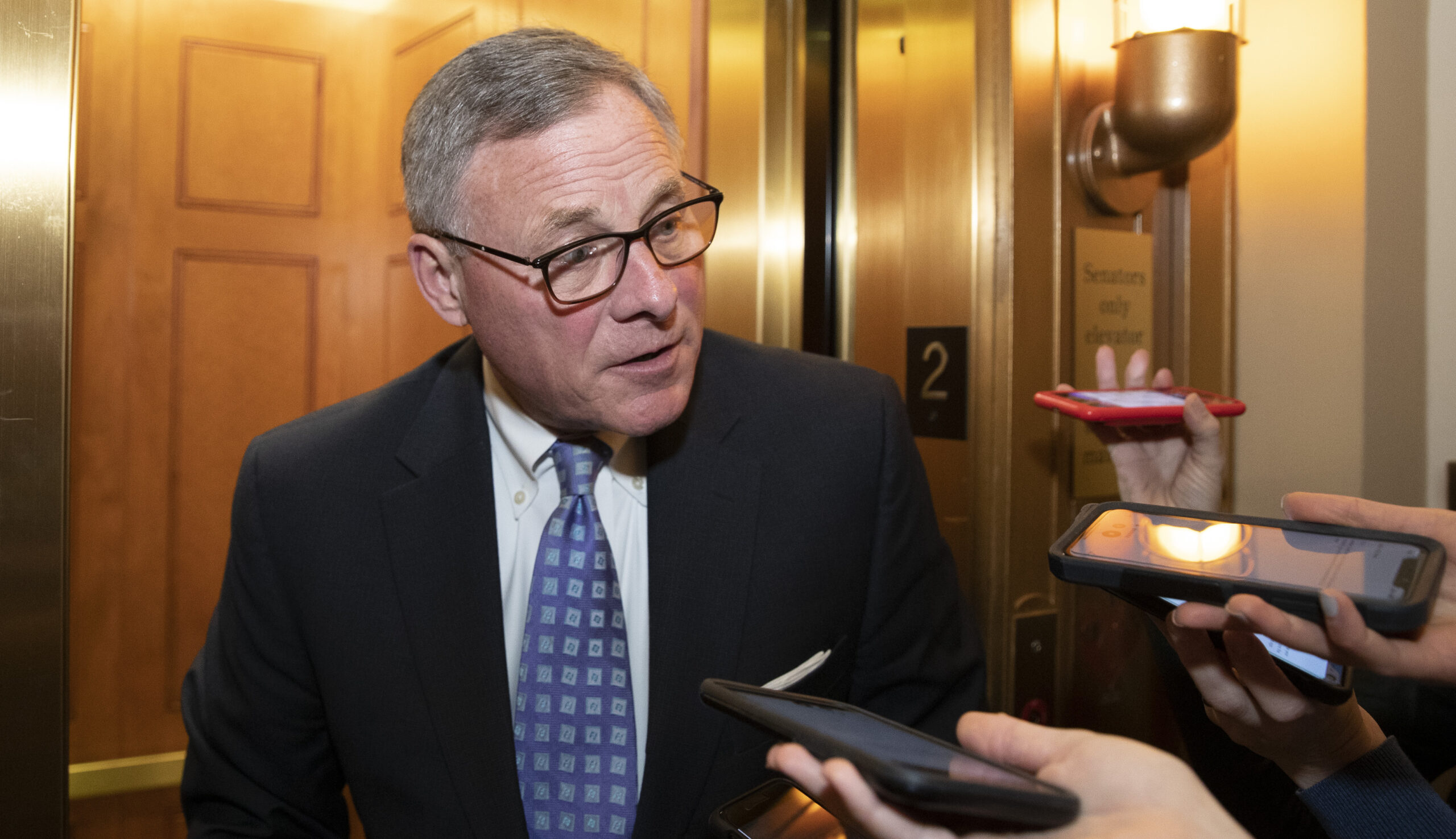 FBI and SEC open inquiry into Senate stock sales before coronavirus rattled Wall Street