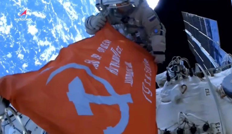 Russia to discuss lunar base with China