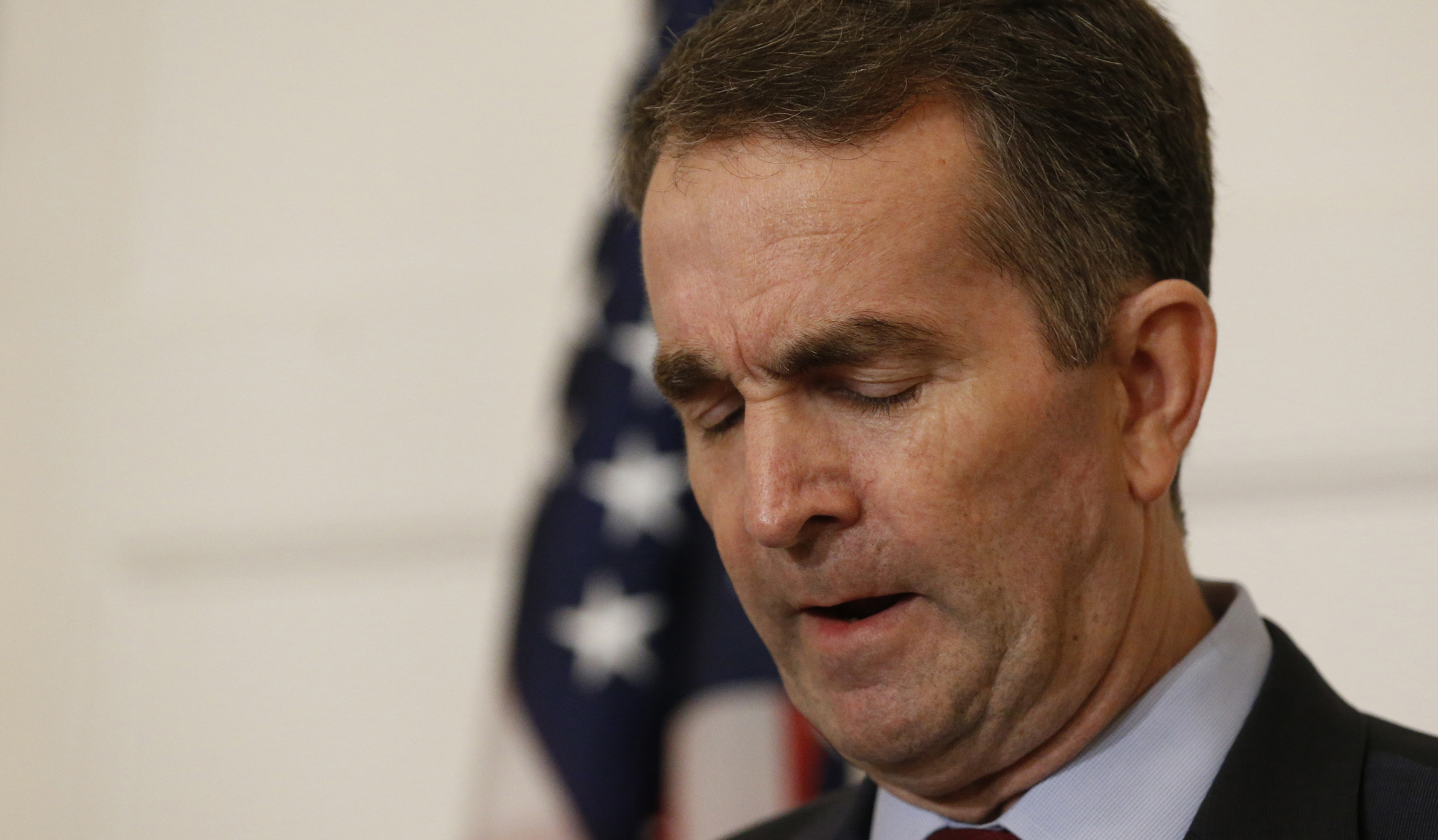 Northam’s college roommate says costume wasn’t blackface or KKK but attorney ‘in a three-piece suit’