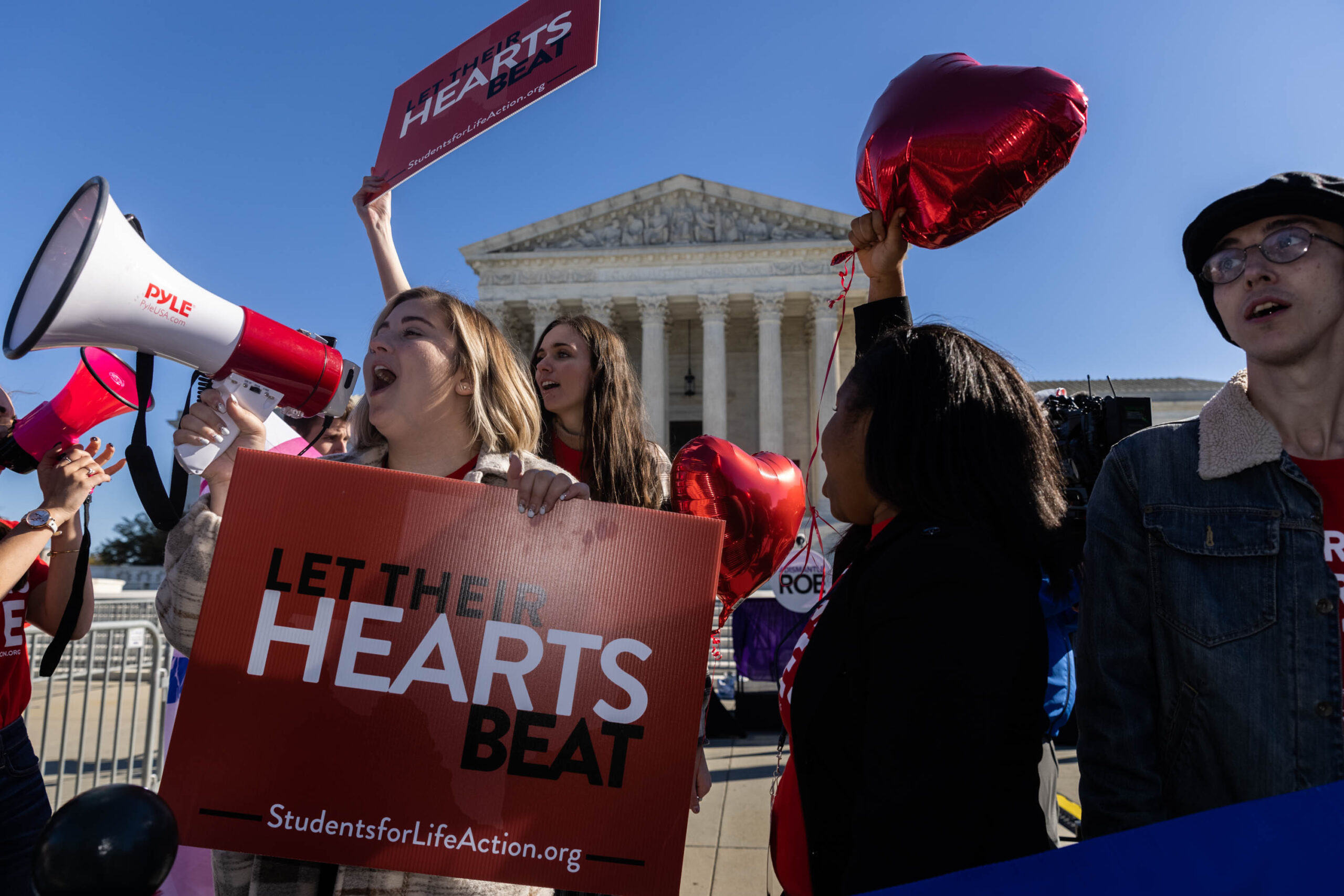 Abortion, economy, Trump: Here’s where Democrats and GOP are focusing midterm messaging