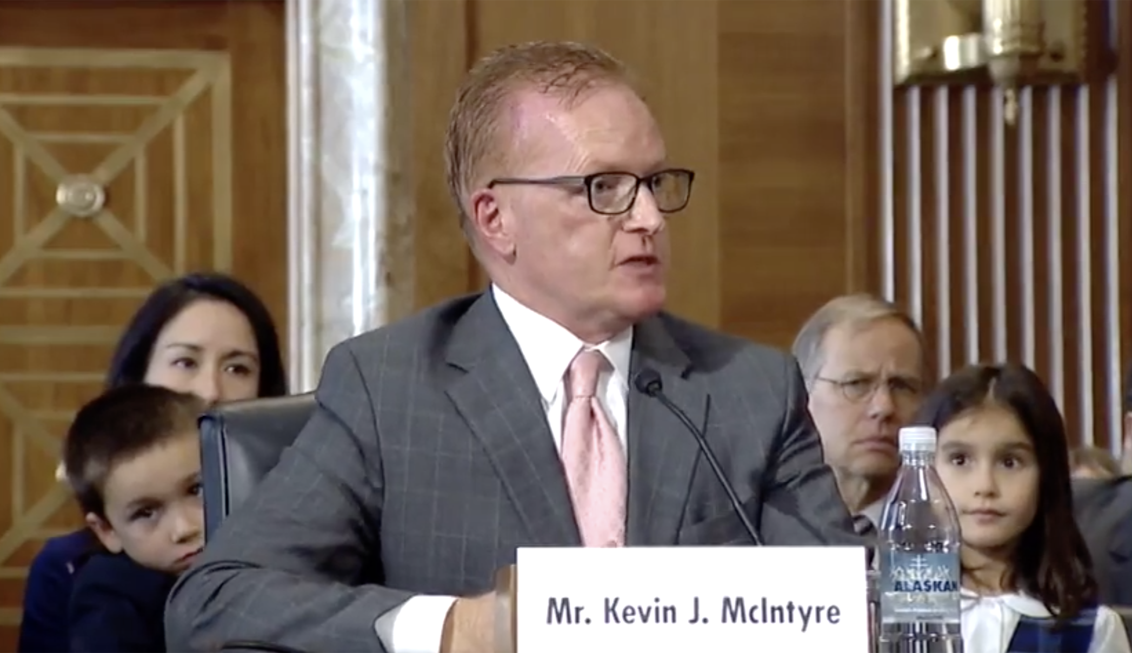 FERC to examine changes to law helping renewable energy
