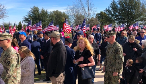 Thousands attend funeral for ‘unaccompanied’ veteran in Texas