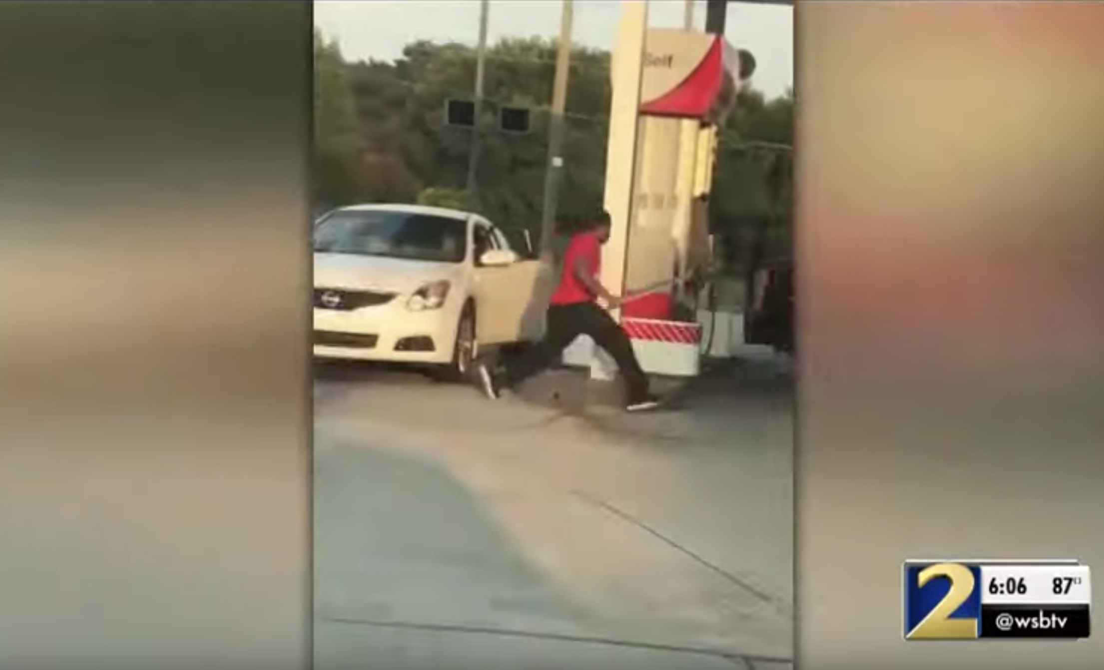 WATCH: Road rage turns violent as man attacks another man with a machete