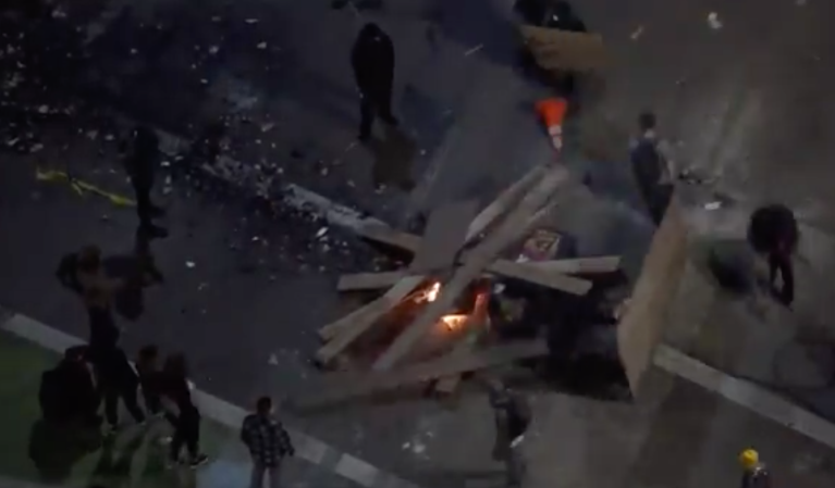 Portland protesters attack police and courthouses with explosives and machetes