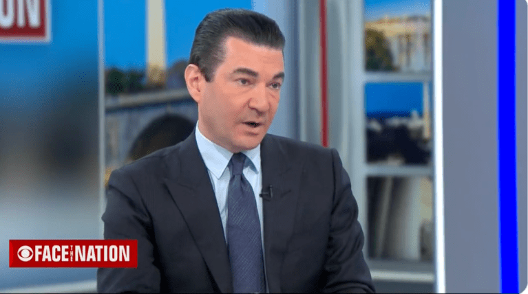 Former FDA commissioner predicts omicron will help prevent new variant from ‘taking off’