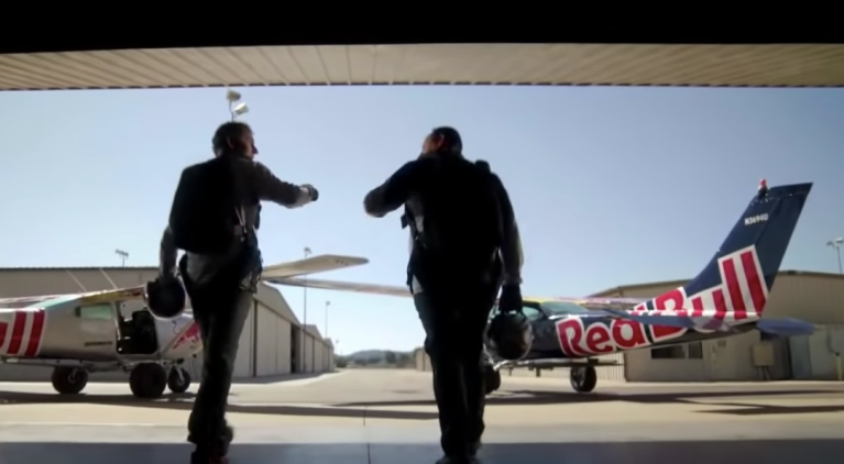 FAA revokes licenses of pilots over botched plane swap