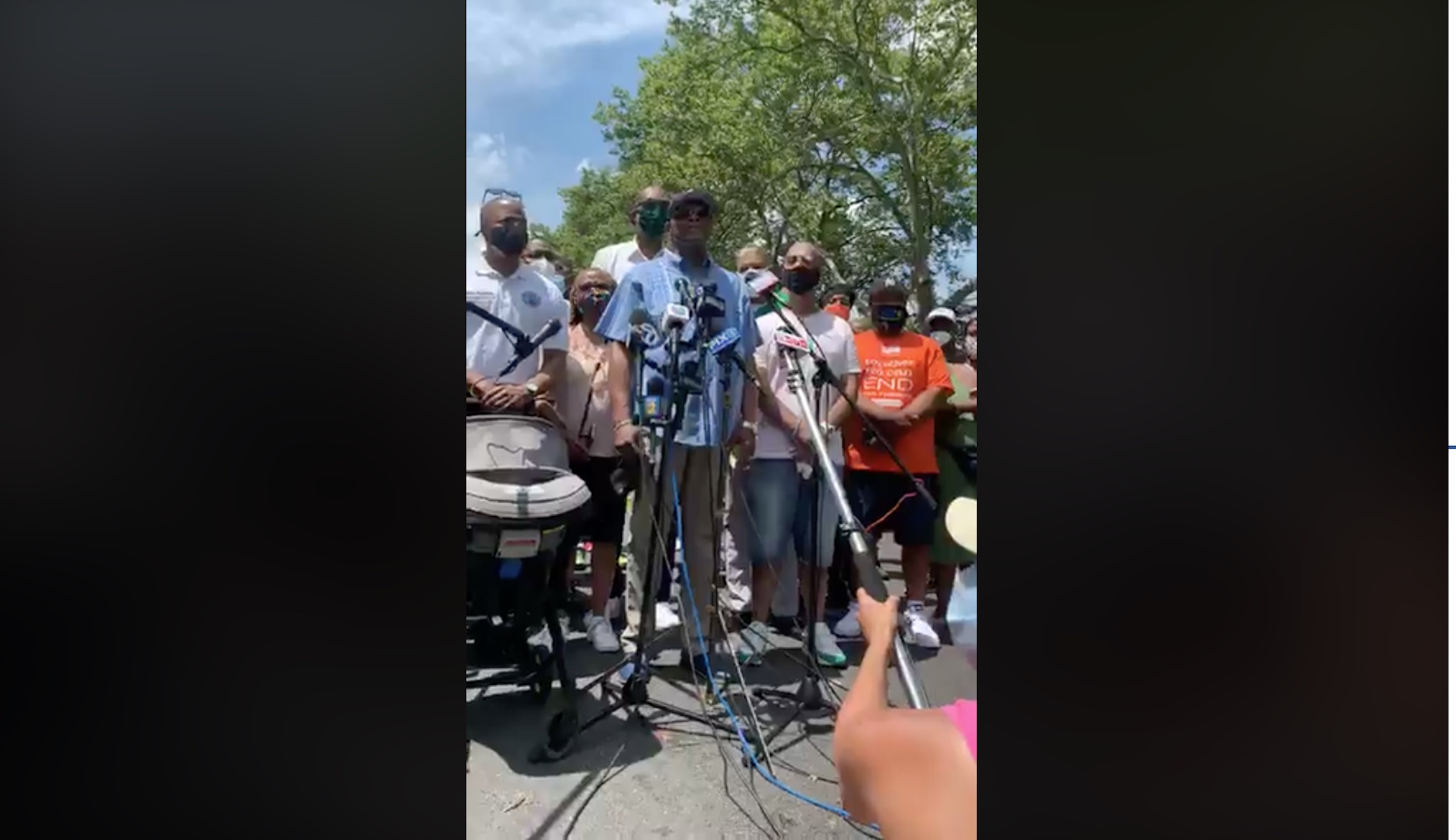New York City black activists call on de Blasio and City Council to ‘take your handcuffs off of the police’