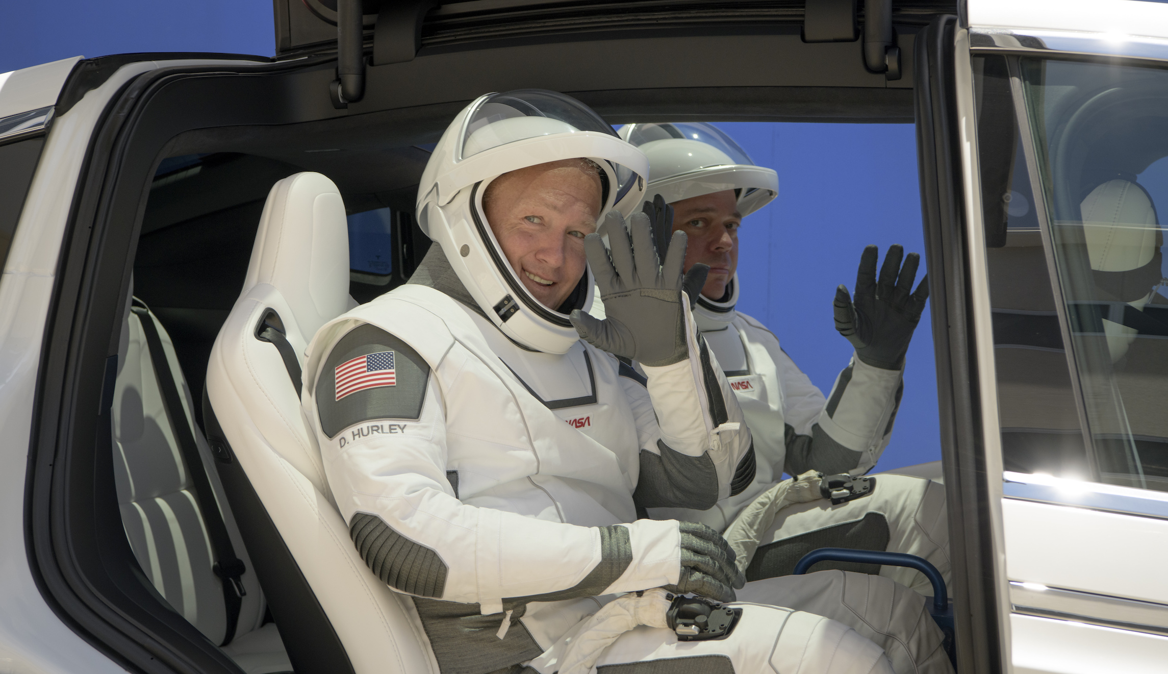 Historic SpaceX flight delayed due to weather