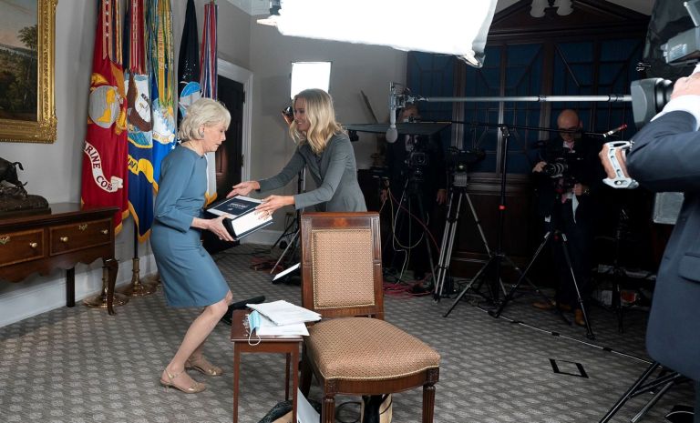 No, the White House did not try to pass off hundreds of blank pages as its healthcare policy