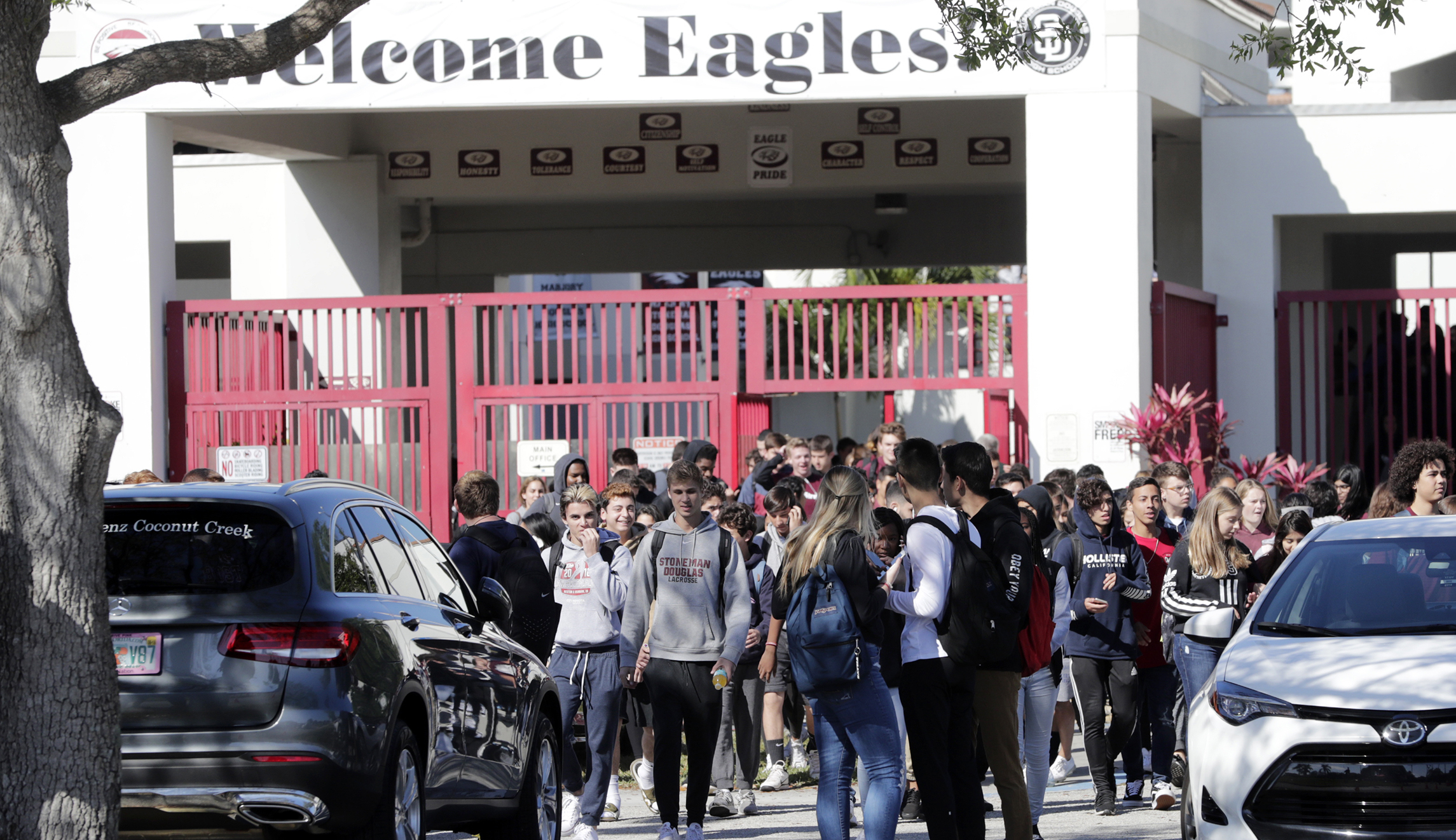 Florida school post-Parkland hardens security that doesn’t involve gun control