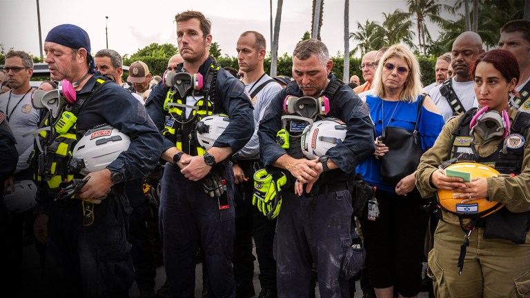 Surfside bodycam footage: New video shows police arriving at the scene