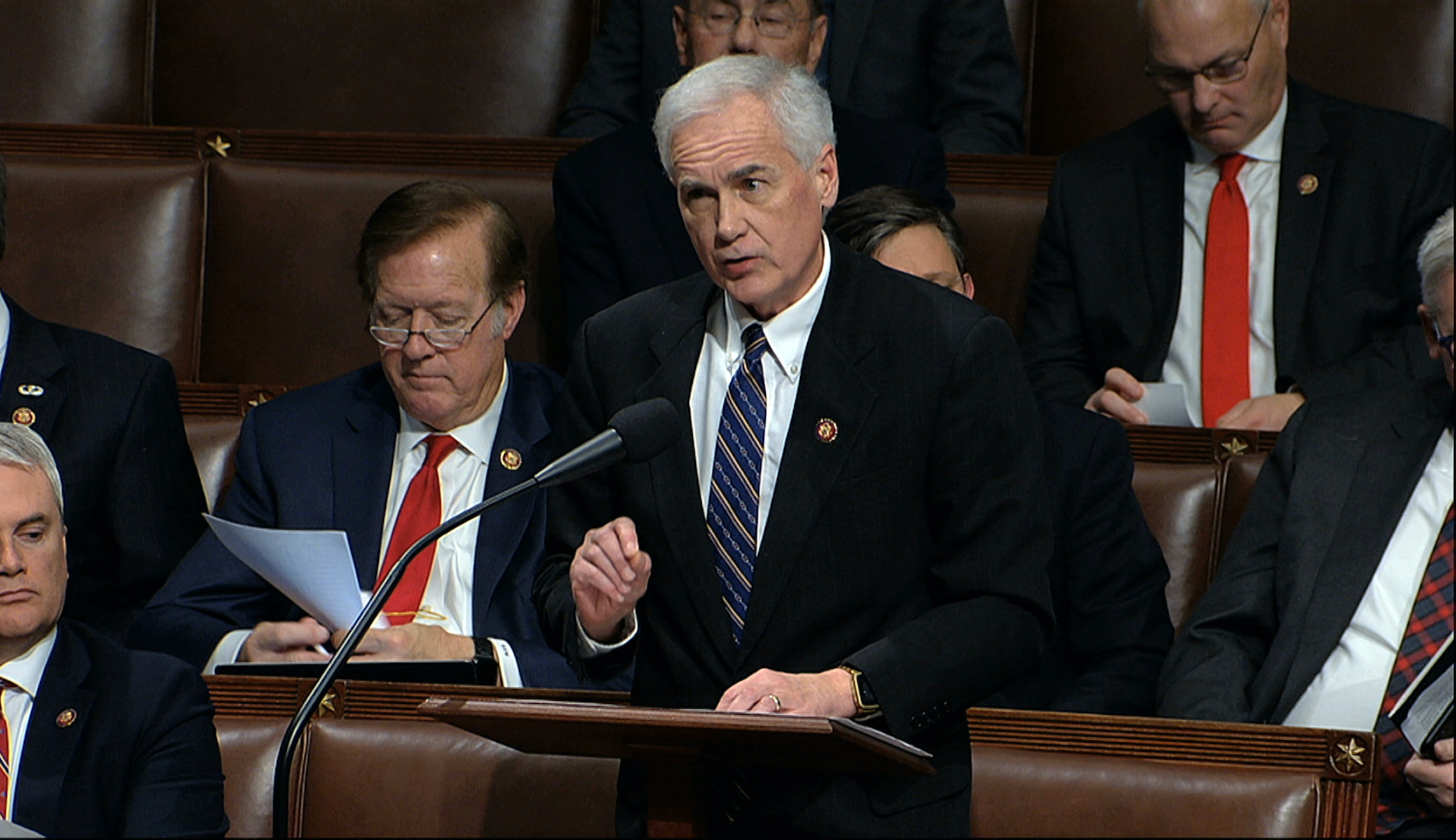 GOP congressman spurns $2,000 checks benefiting ‘government bureaucrats’