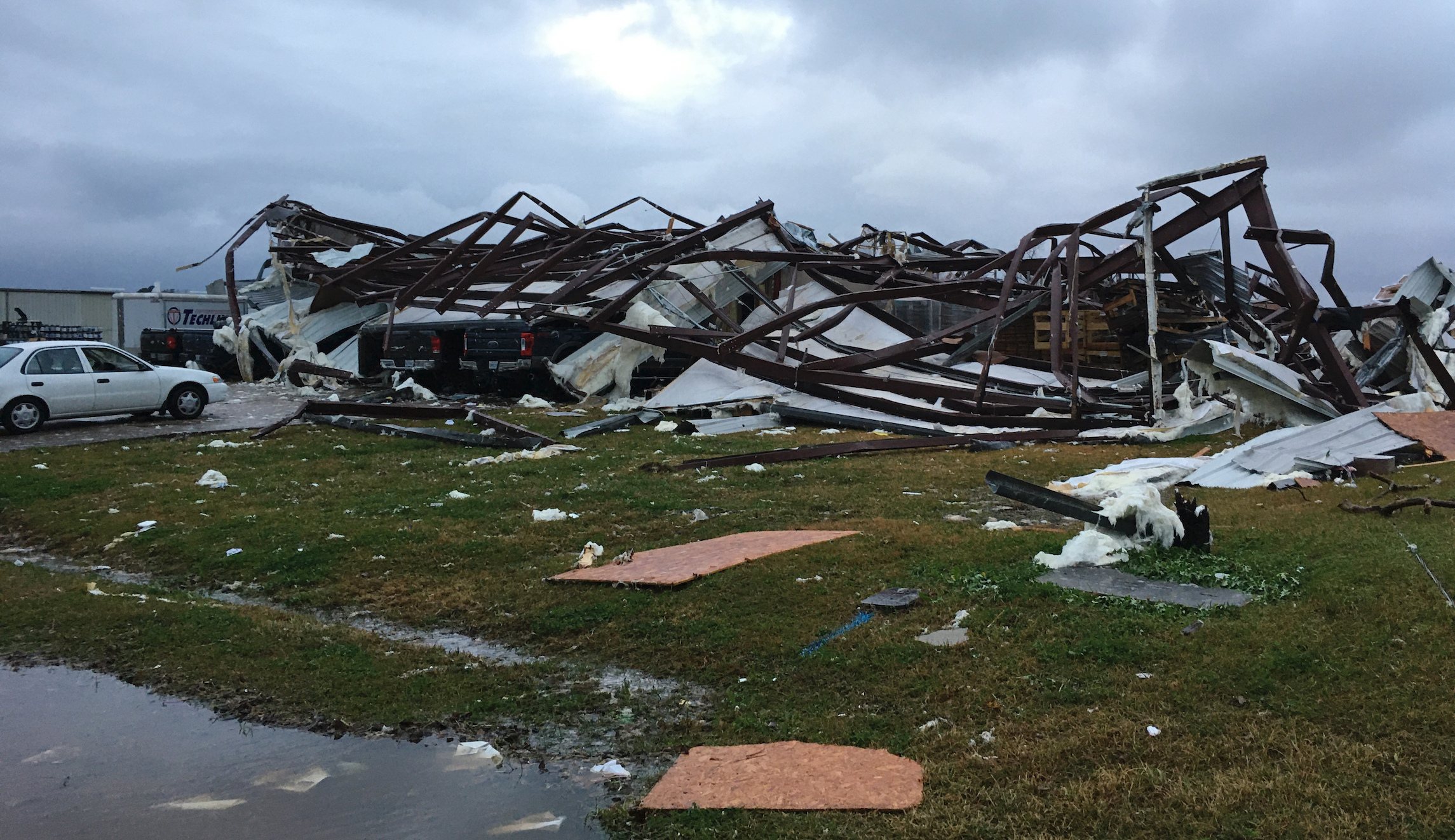 At least three dead as tornadoes tear through Deep South