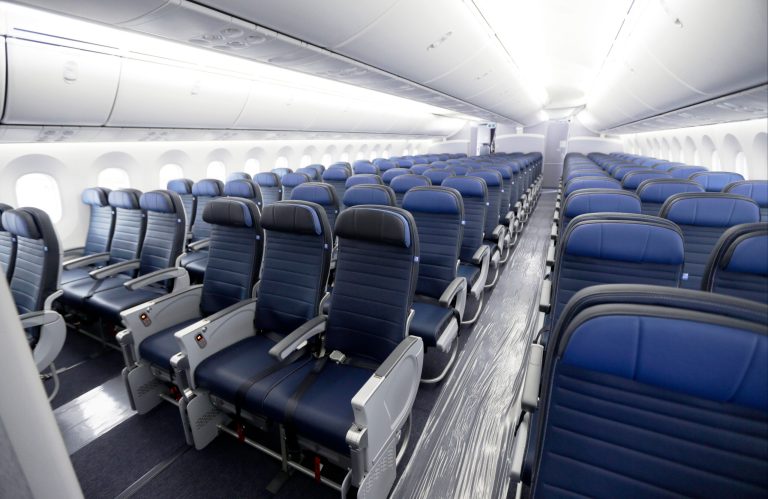 Airlines won’t be strapped with minimum seat size regulations — for now