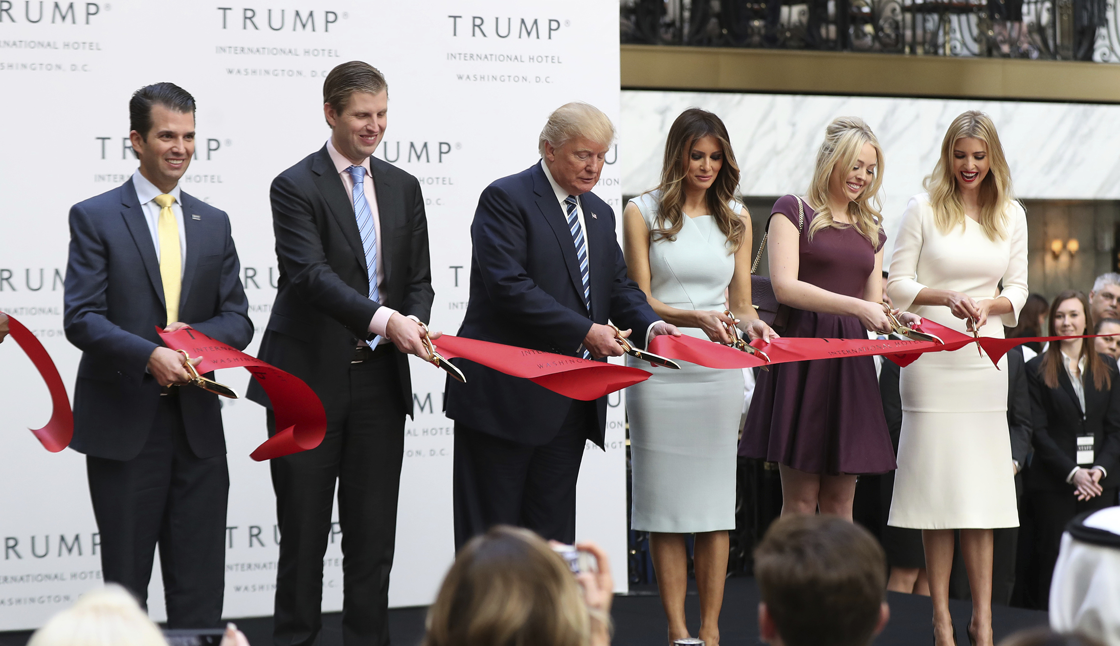 A cautionary tale for Trump and his businesses