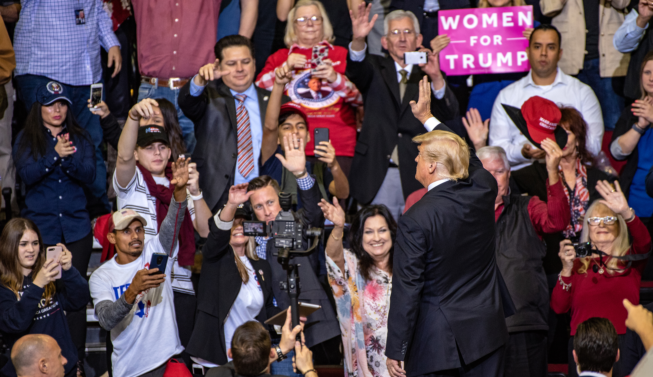 Trump, the Republican Beyonce, rocks Texas