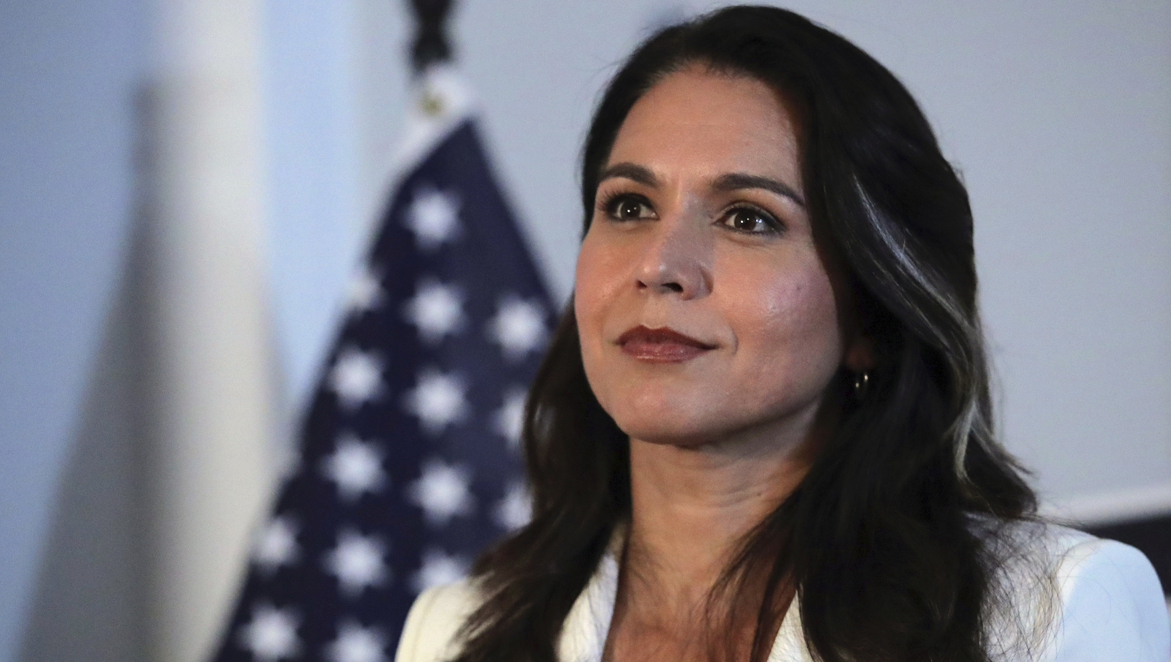 Tulsi Gabbard is the only level head on impeaching Trump