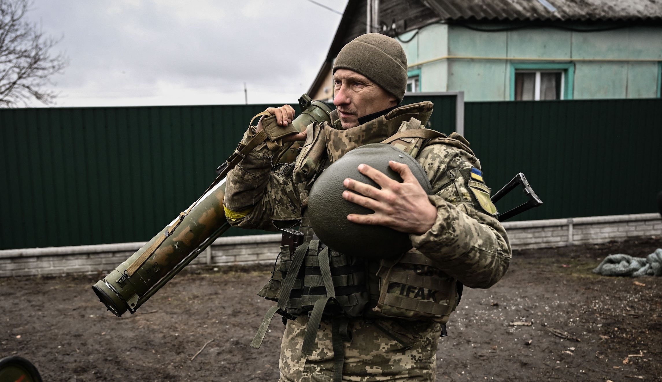 Gold prices surge above $2,000 as war rages in Ukraine