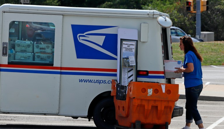 The Postal Service recommends consumers mail gifts before December 6, as that is the date when customer traffic increases significantly. 