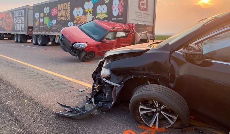 Sandstorm leaves eight dead in Utah interstate pileup