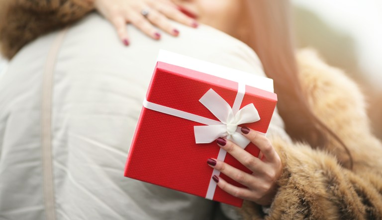 Actually, ladies, it’s OK to accept Valentine’s Day gifts from men