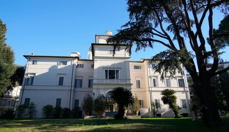 $533 million Roman villa gets zero bids at auction