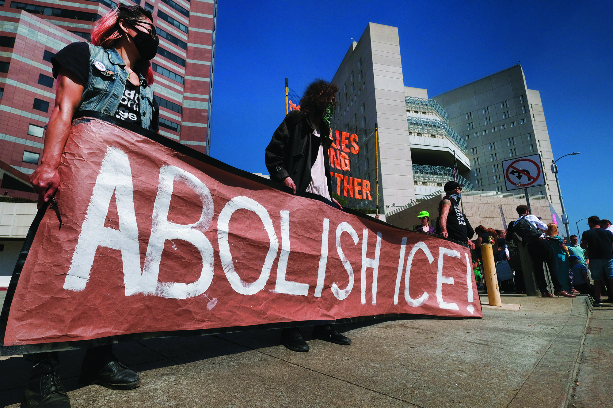 Trump attacks Democrats’ ‘abolish ICE’ talk amid immigration deadlock