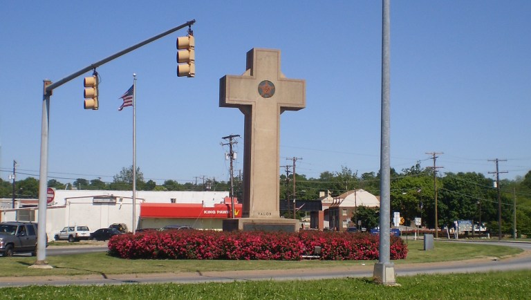Are crosses constitutional? Supreme Court to decide if communities can use them to honor those killed in war