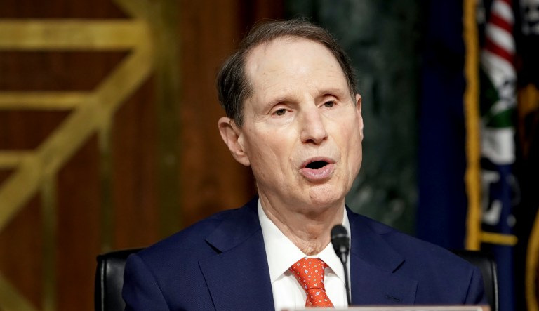 Top Senate Democrat lays out drug pricing reform goals