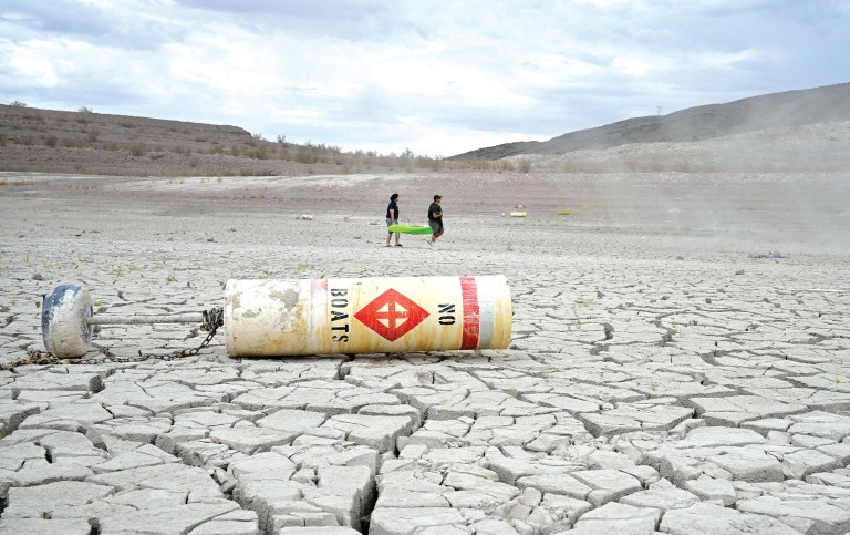 As climate heats up, America chills out