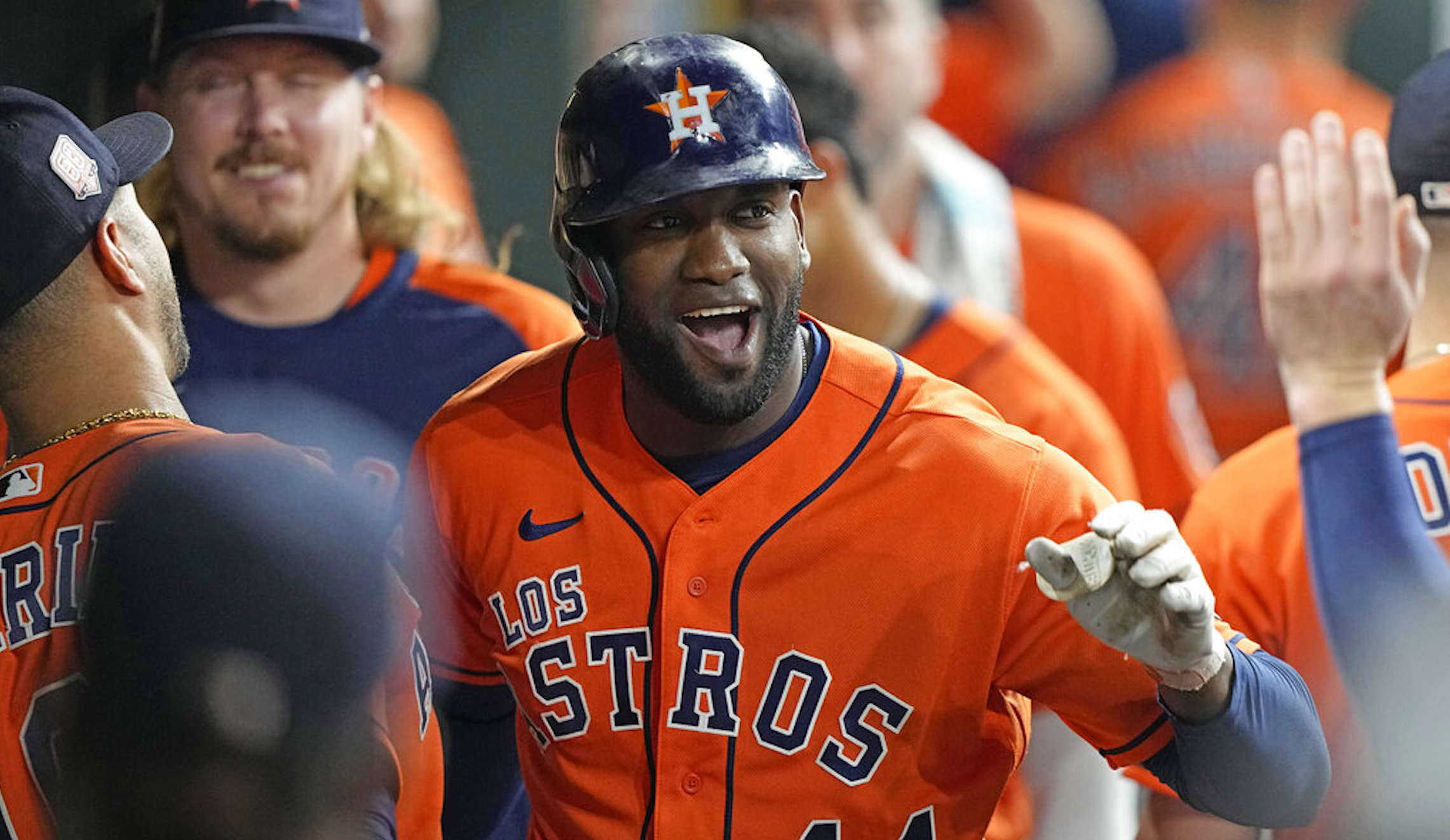 WATCH: MLB star hits three straight home runs in one game