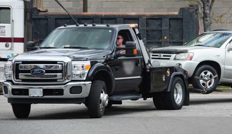 Illinois law empowers officials to crack down on predatory towing