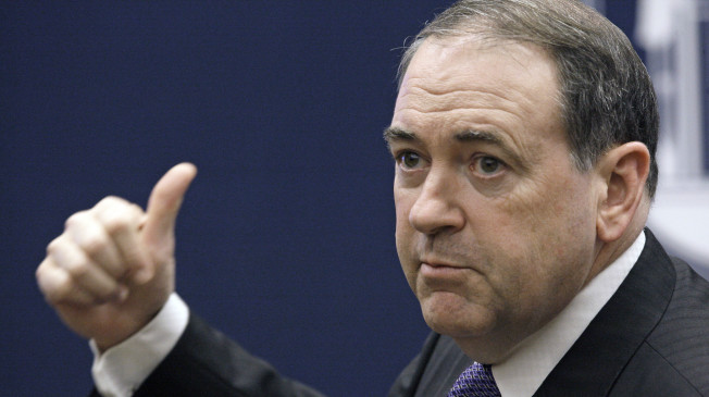 Huckabee set to announce, claims ‘I’ve beaten Clinton political machine’