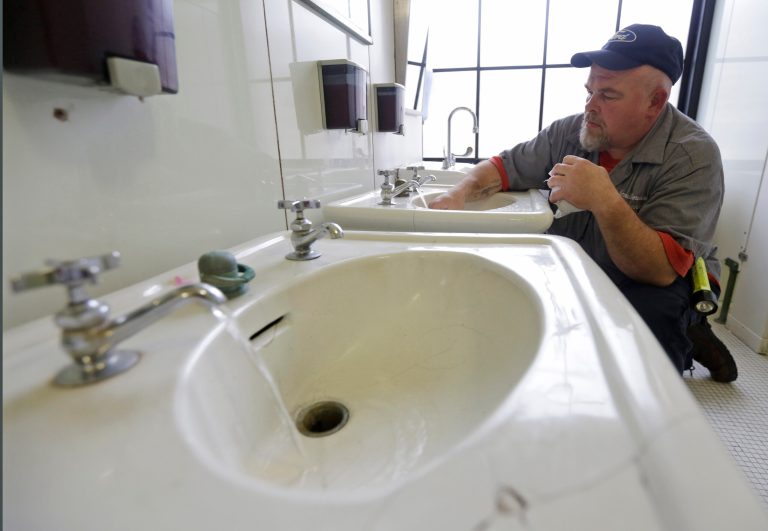 Many in West Virginia wary of water after chemical spill
