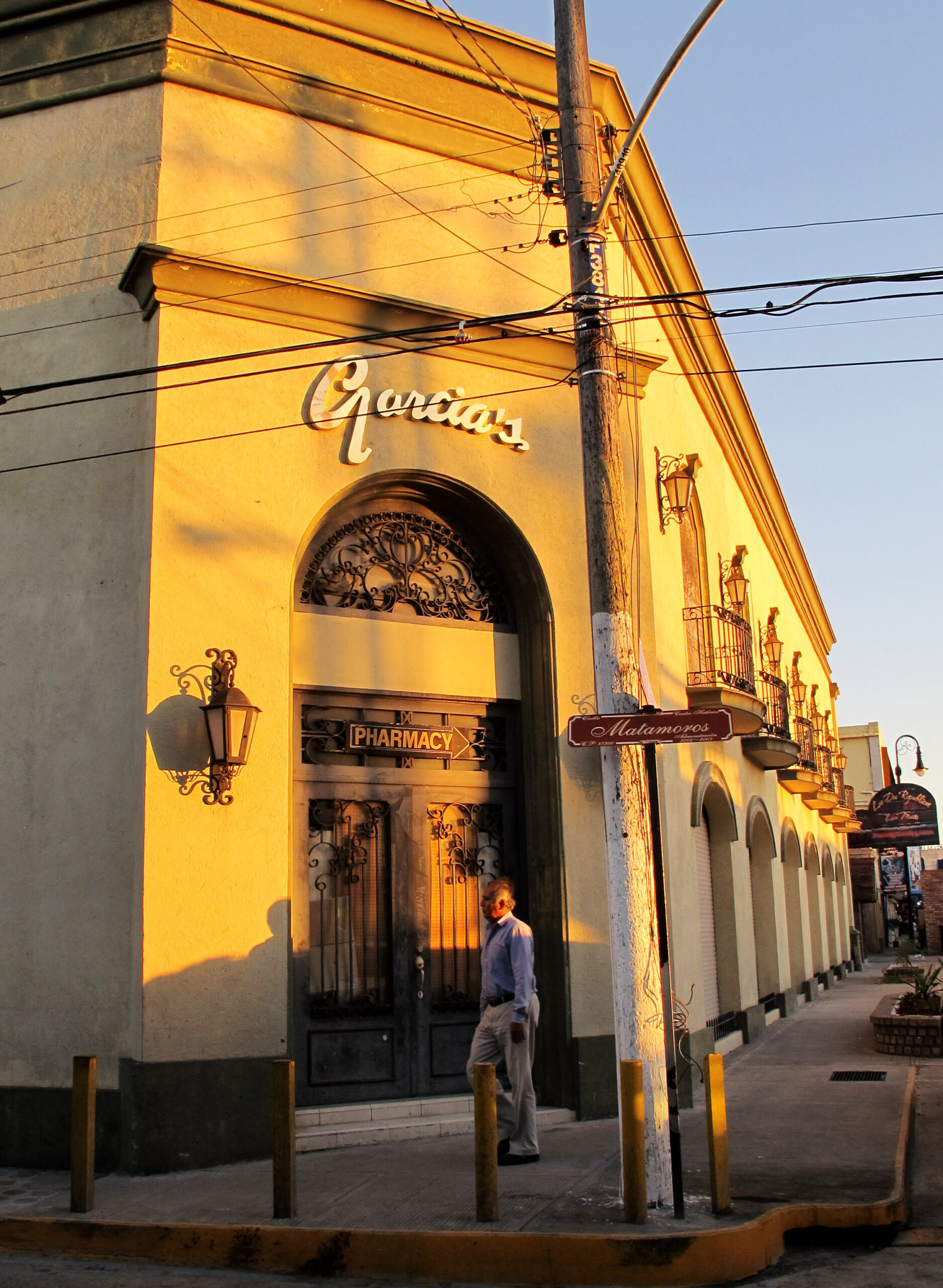 Mexican border city hopes to lure spring breakers