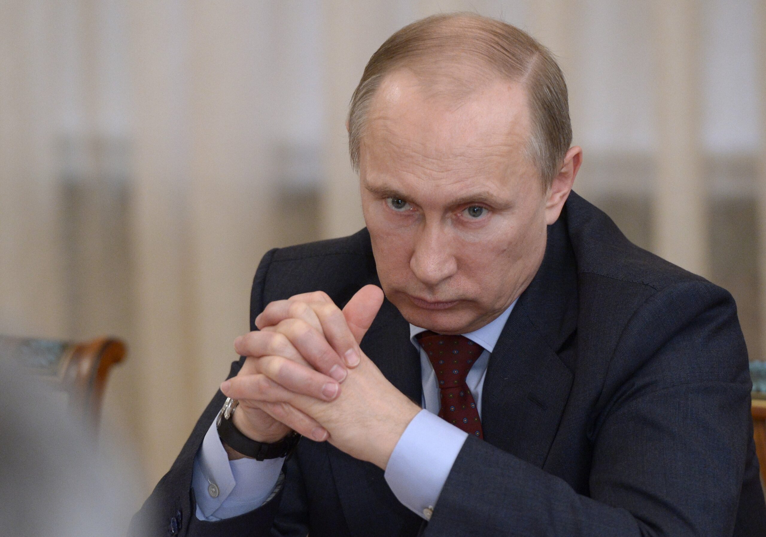 Obama must get over his weakness to stop Russia