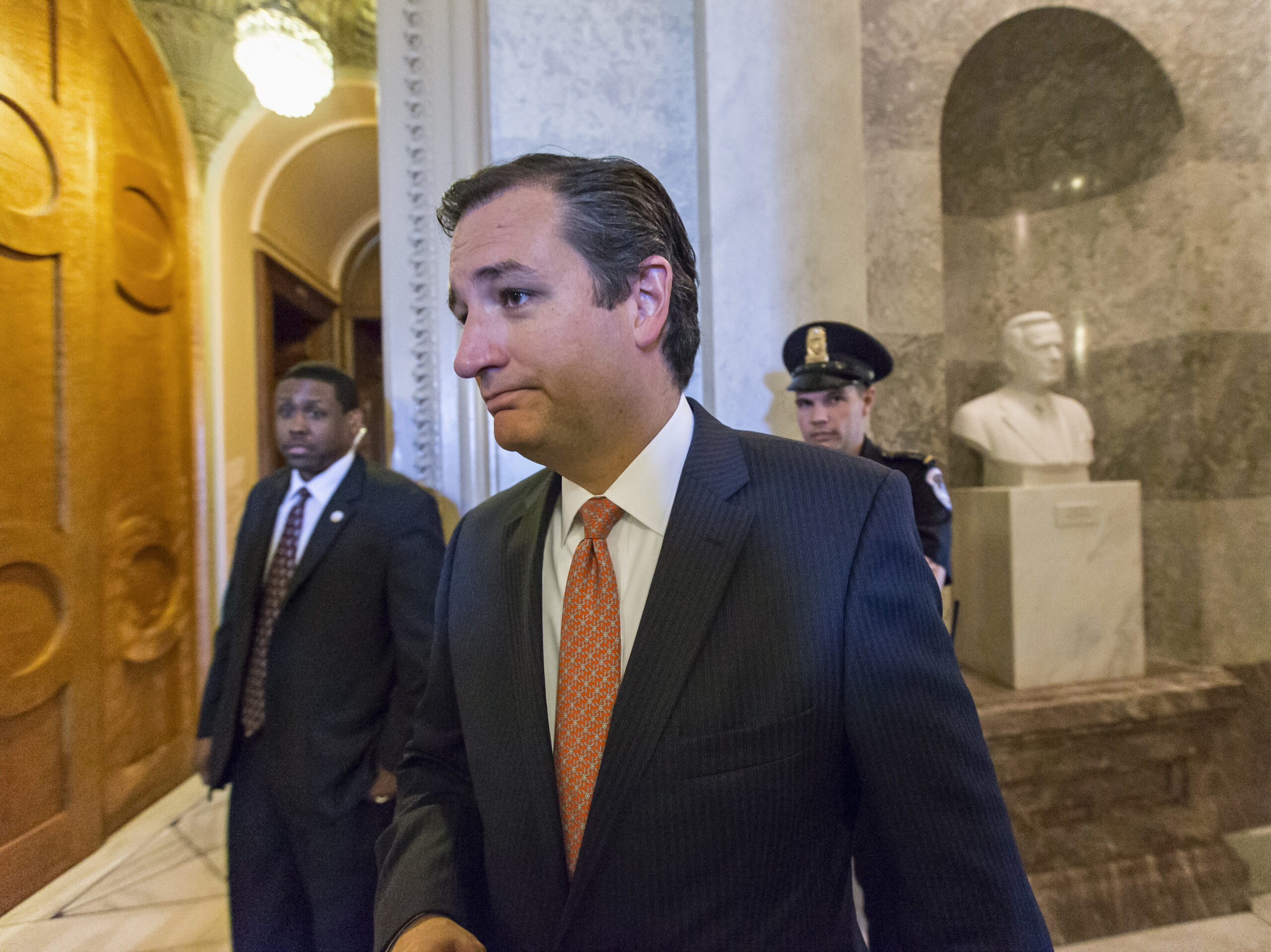 McConnell won’t support Cruz on Senate test vote