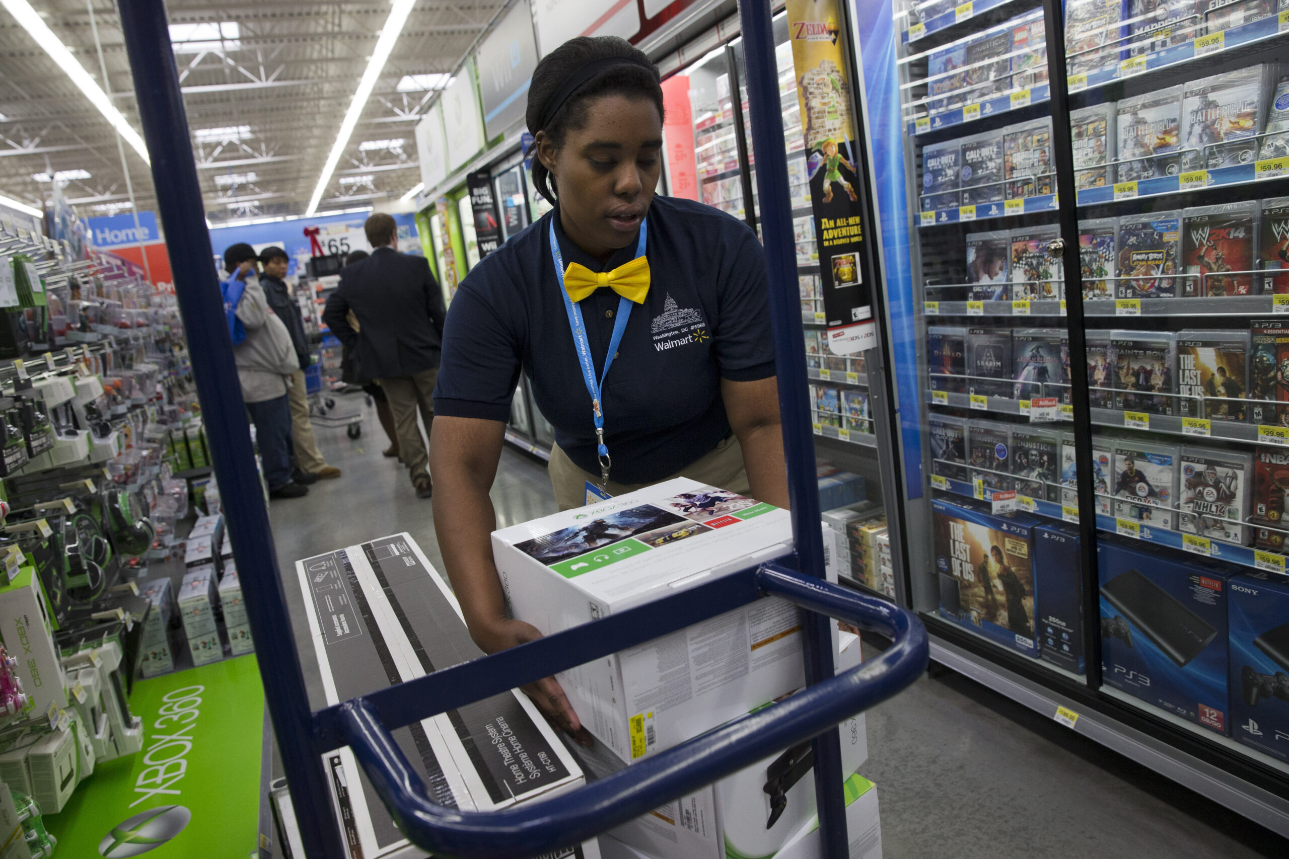 Wal-Mart takes aim at $2B used video game market