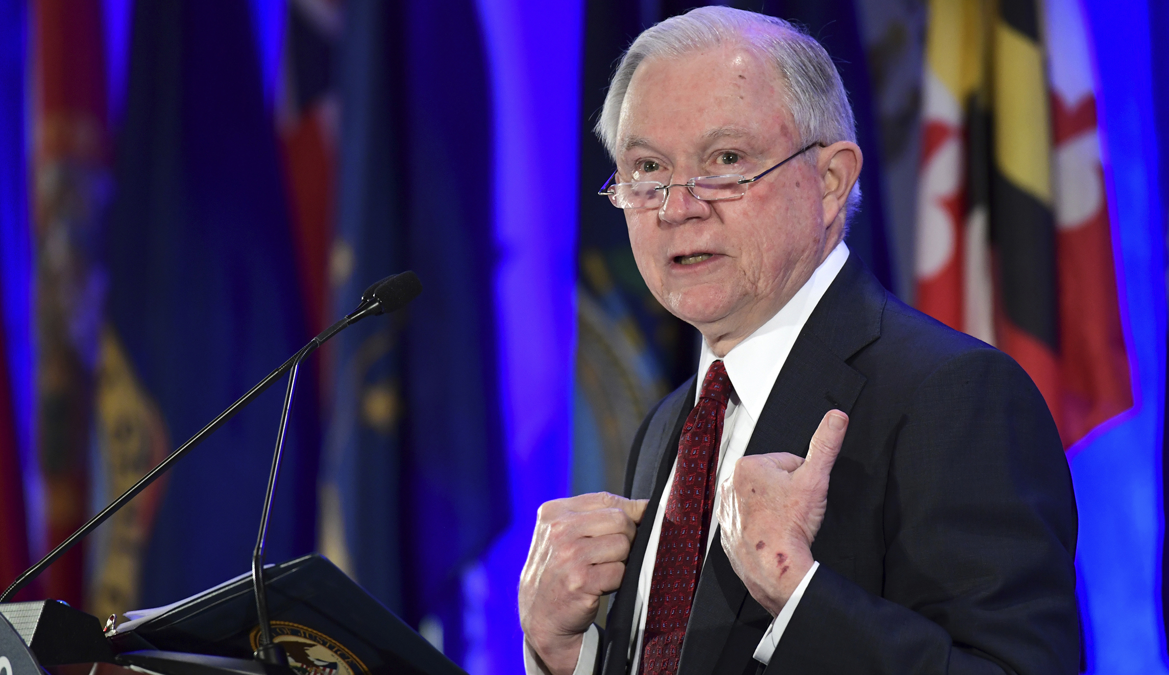 Justice Department will back lawsuits against drug makers for contributing to opioid epidemic